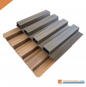 Tấm ốp nan WPO23728CD gỗ nguyên sinh 2 lớp ngoài trời Ecowood với bề mặt vân 3D tái tạo lại 100% như gỗ tự nhiên, mang lại vẻ đẹp tự nhiên của gỗ và độ bền vững trong cấu trúc gỗ nhựa .
Tấm ốp nan gỗ 2 lớp nguyên sinh Ecowood đang là sản phẩm được sử dụng nhiều nhất tại thị trường Việt Nam.
Thành phần 40% bột gỗ tự nhiên 40% hạt gỗ rừng+ 20% phụ gia liên kết và màu+ lớp phủ bề mặt màng PVDF cao cấp chống xuống màu và tạo vân.
